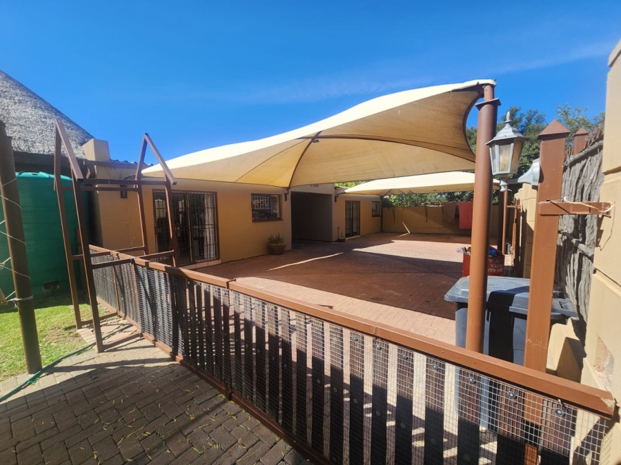 To Let 4 Bedroom Property for Rent in Pellissier Free State